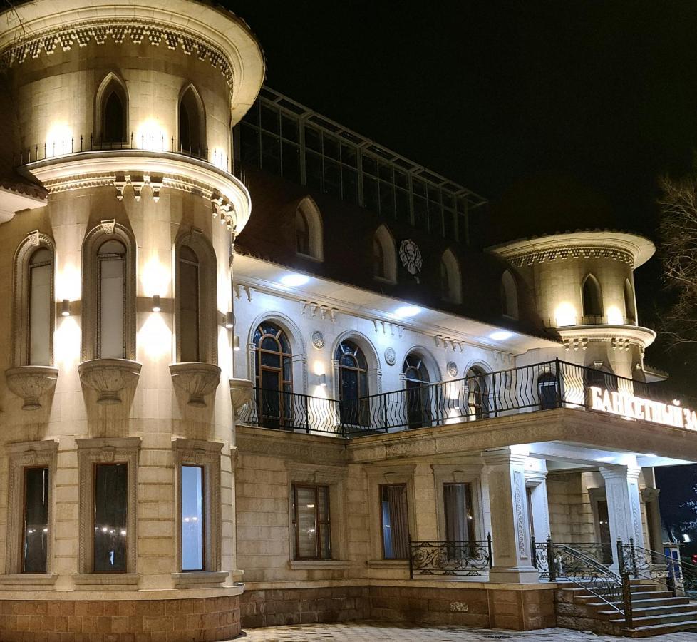 Riverside Boutique Hotel Almaty Bagian luar foto